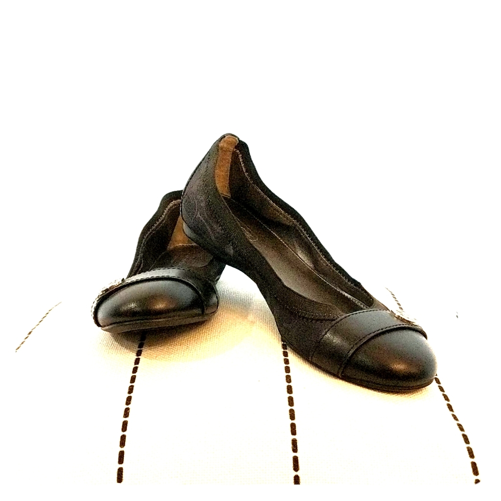Coach flats
